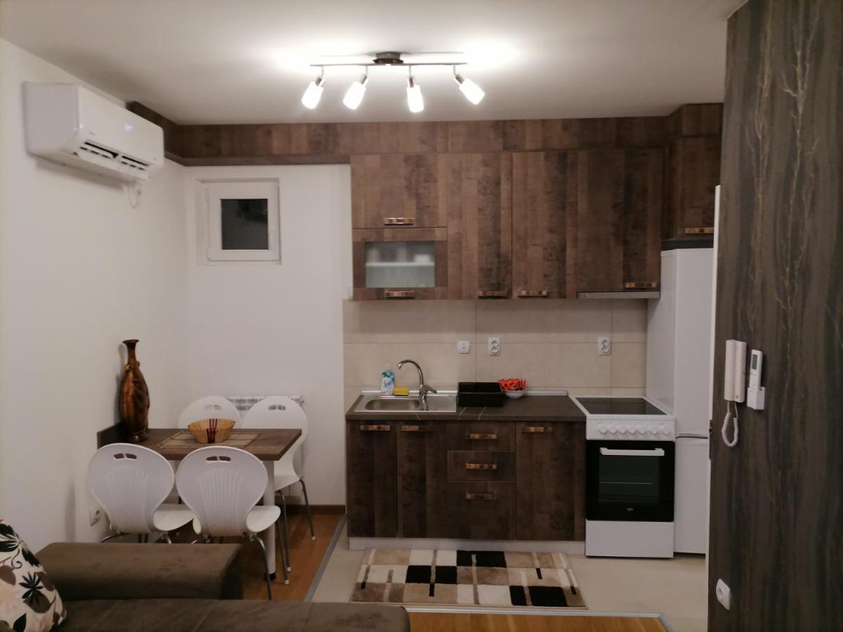 Apartman Ana Ниш Экстерьер фото
